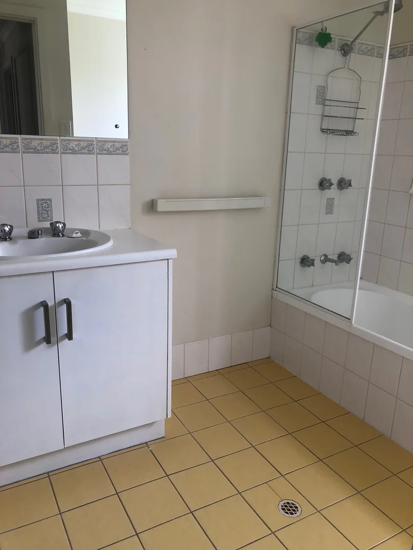 Additional image 10 of 42B Tiliqua Crescent, Roxby Downs SA 5725