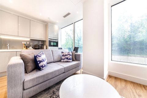 Westgate House, Ealing W5, Studio to rent