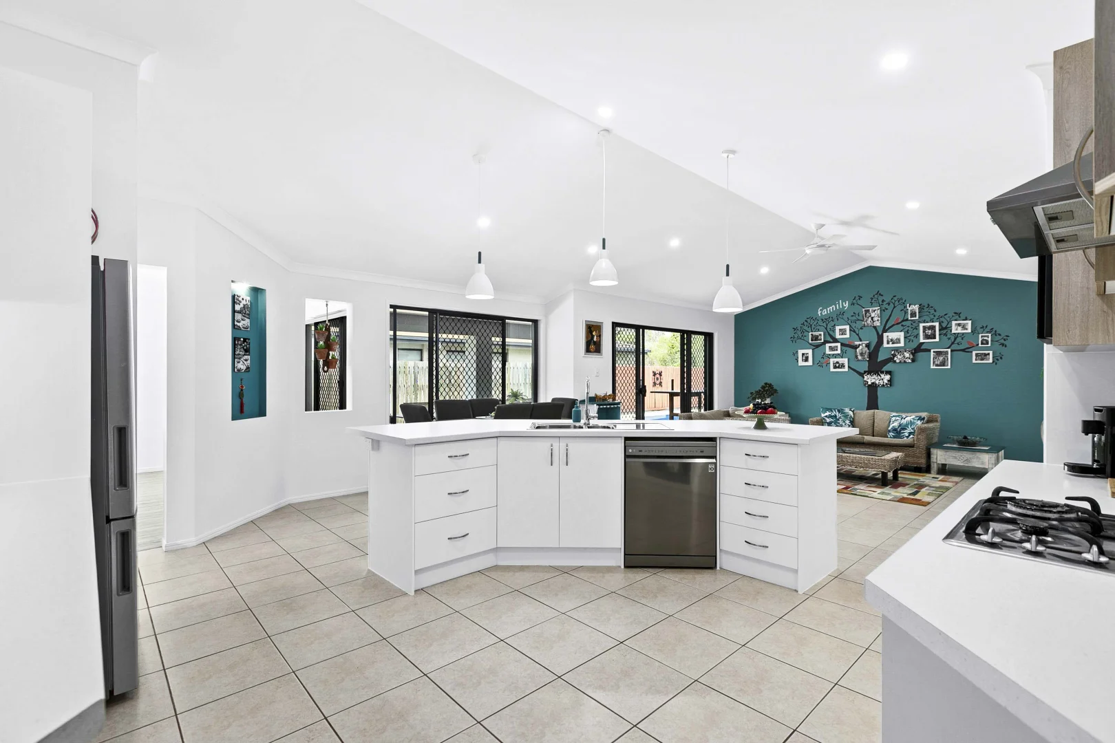 Additional image 3 of 90 La Frantz Drive, Tinana QLD 4650