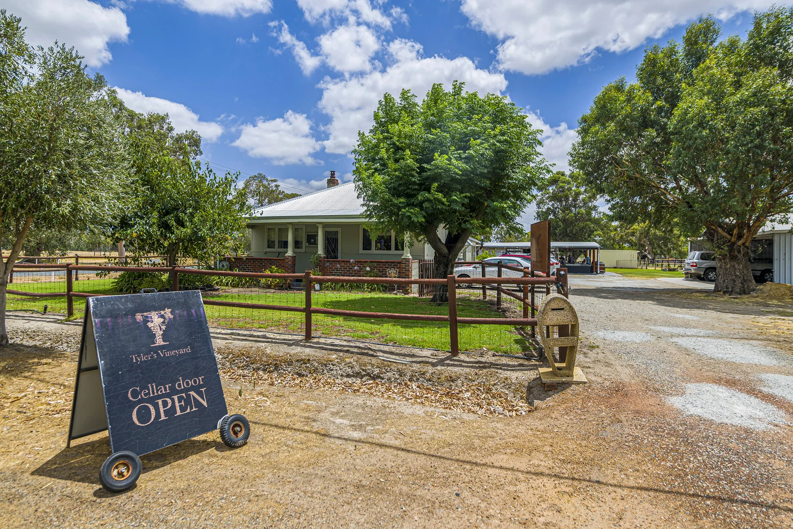 Additional image 32 of 301 Padbury Avenue, Millendon WA 6056