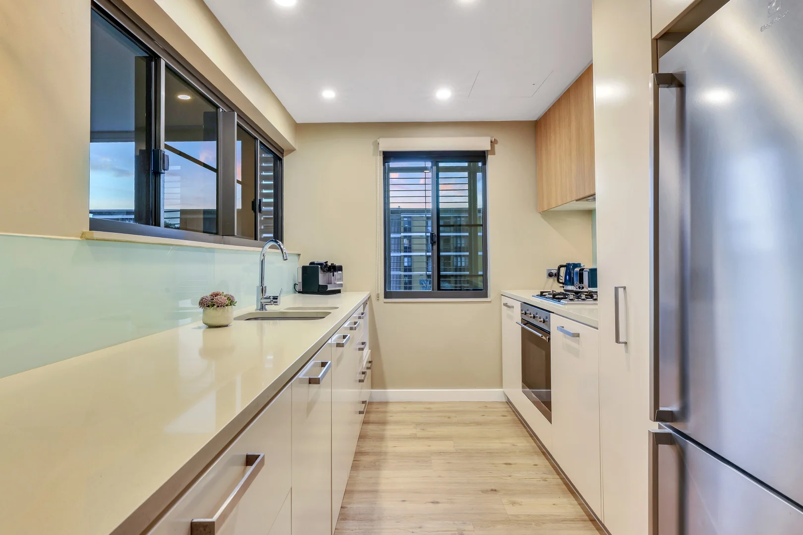 Additional image 11 of 228/19B Kitchener Drive, Darwin City NT 0800