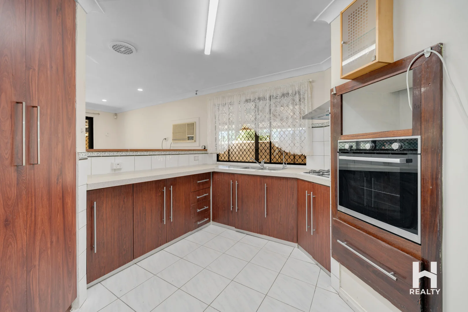 Additional image 7 of 42 Oakleaf Circle, Mirrabooka WA 6061