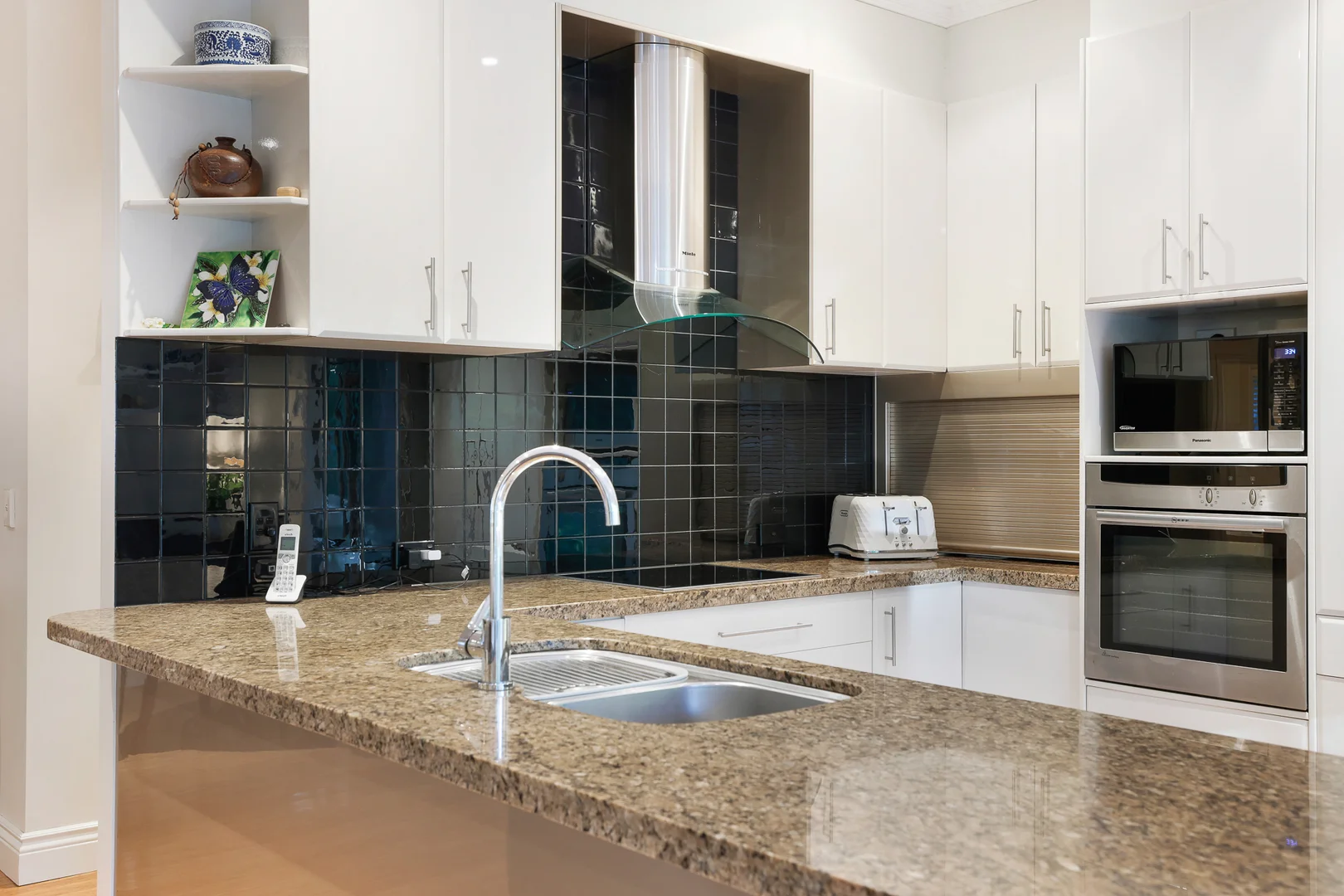 Additional image 5 of 69 Armada Crescent, Currumbin Waters QLD 4223