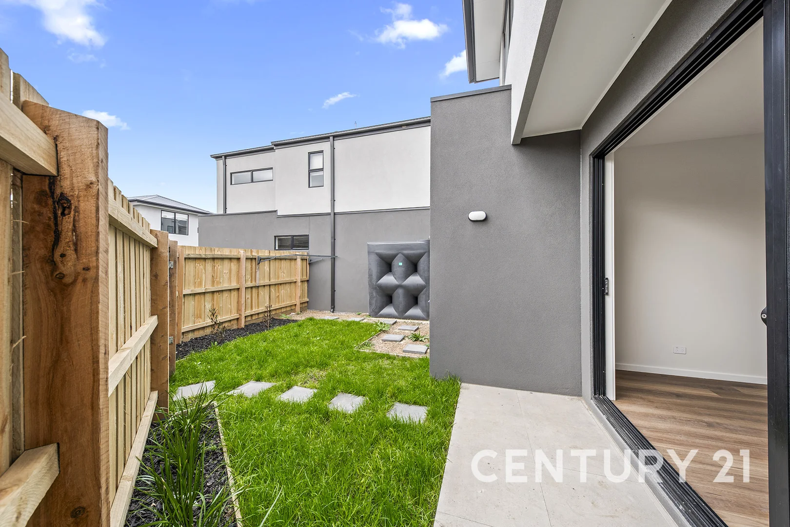 Additional image 11 of 9 and 12/12 Ethan Court, Pakenham VIC 3810