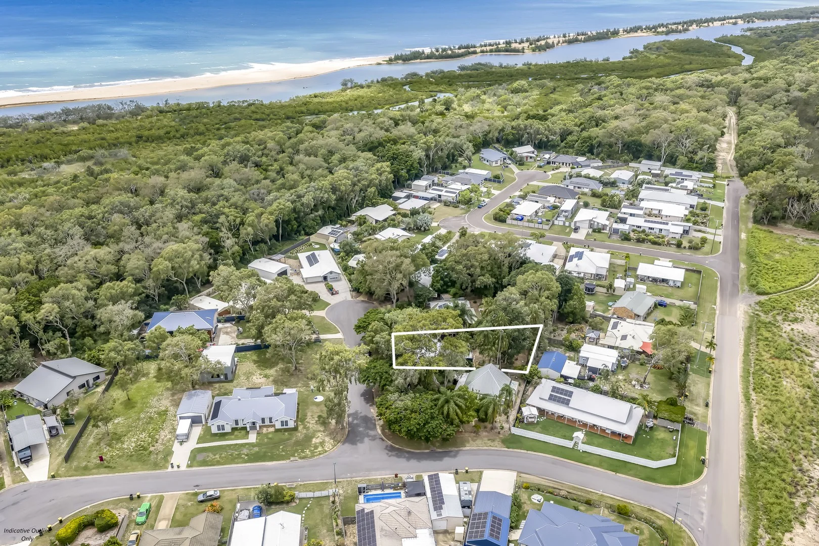 9 Storm Petrel Court, Moore Park Beach QLD 4670