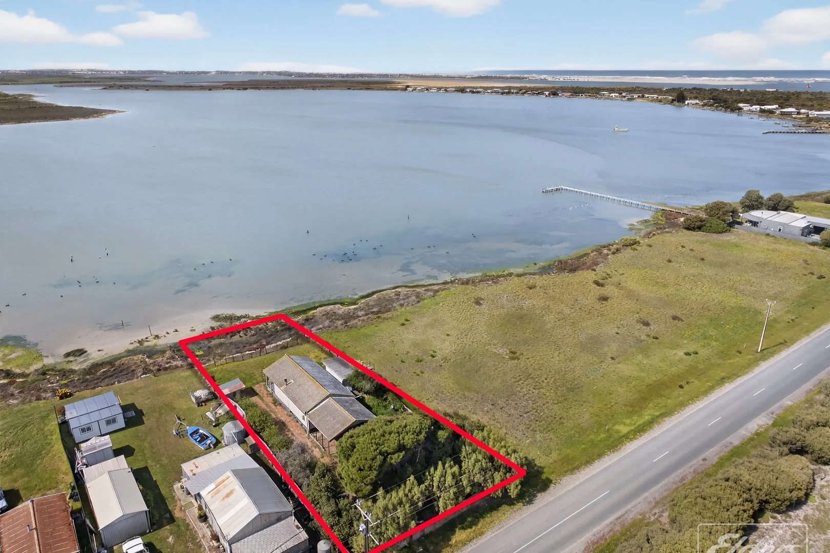 39 Mundoo Channel Drive, Hindmarsh Island SA 5214