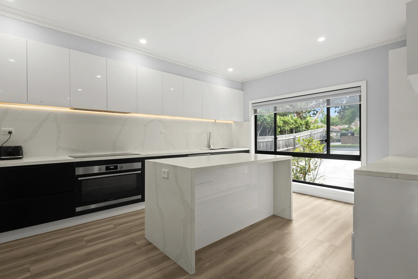 Additional image 3 of 141 Kilby Road, Kew East VIC 3102