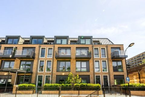 Leamore Street, London W6