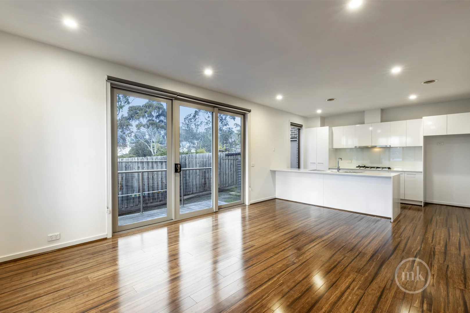 Additional image 3 of 1/198 Sherbourne Road, Montmorency VIC 3094