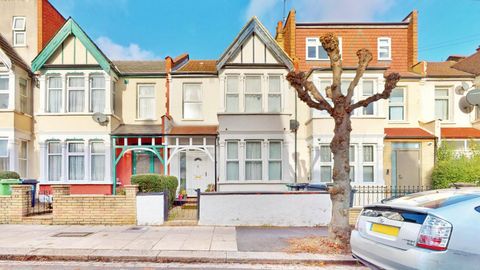Wellington Avenue, London N15
