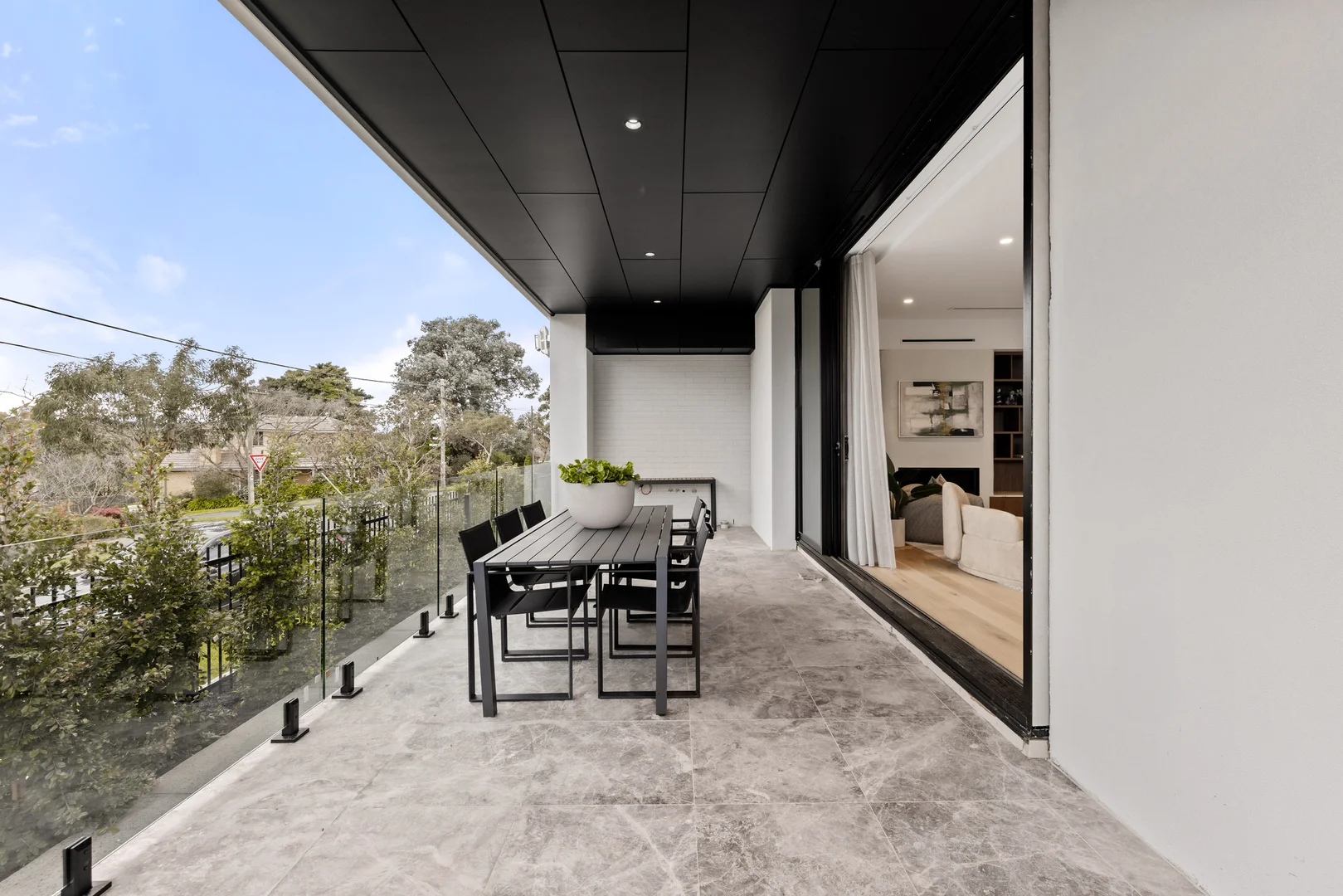 Additional image 25 of 11 Vivianne Avenue, Mont Albert North VIC 3129