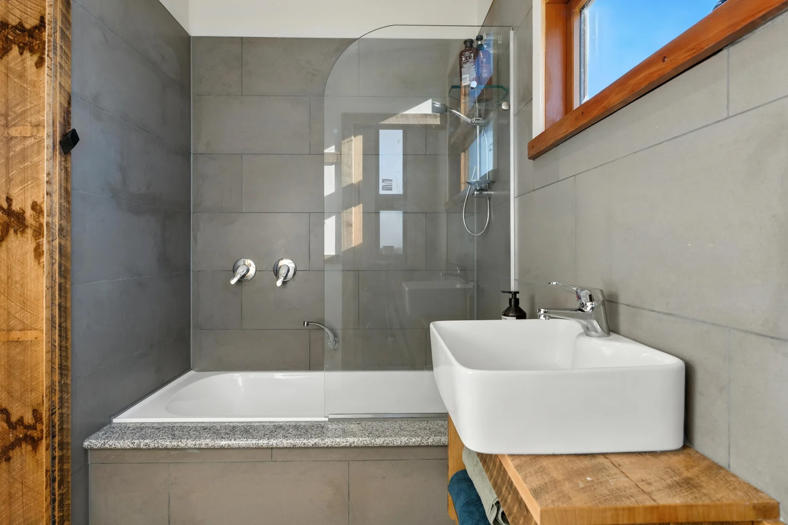 Additional image 18 of 34 Napier Street, Beauty Point TAS 7270