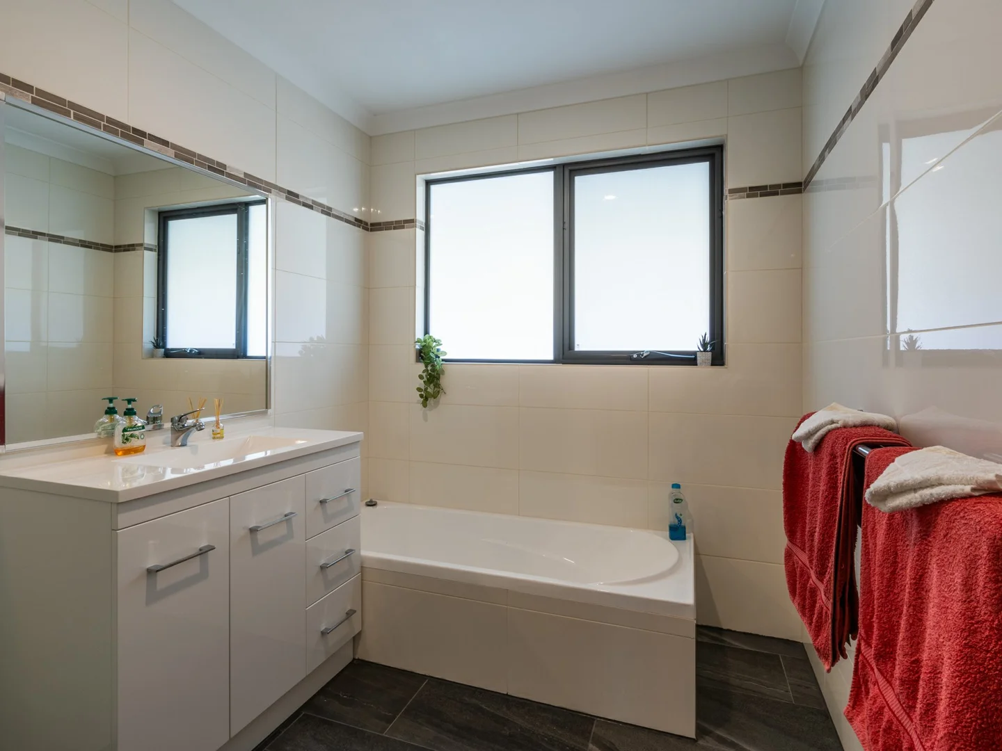 Additional image 22 of 10 Bayvista Rise, St Helens TAS 7216