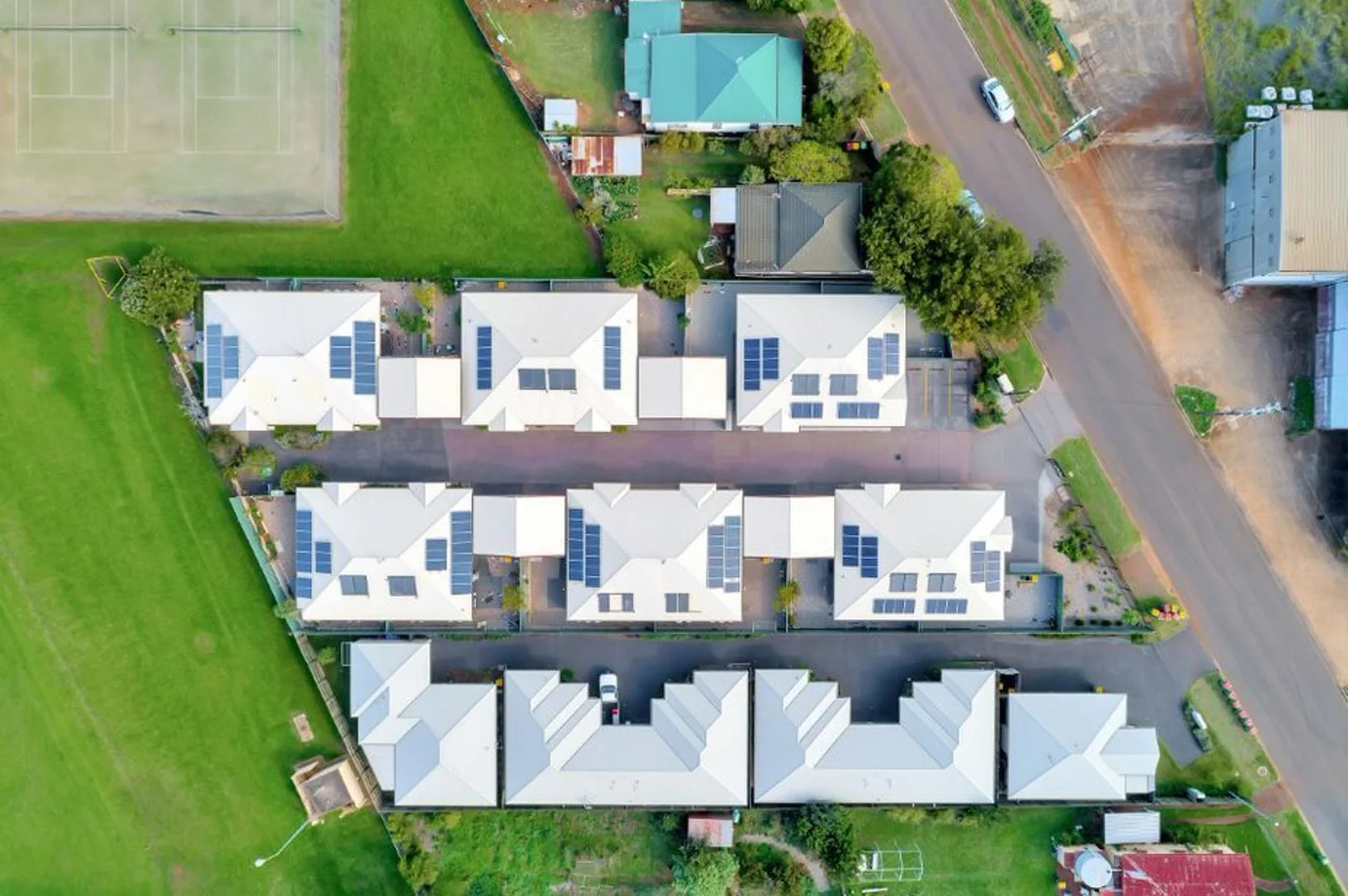 Additional image 3 of 8-10 Link Street, North Toowoomba QLD 4350