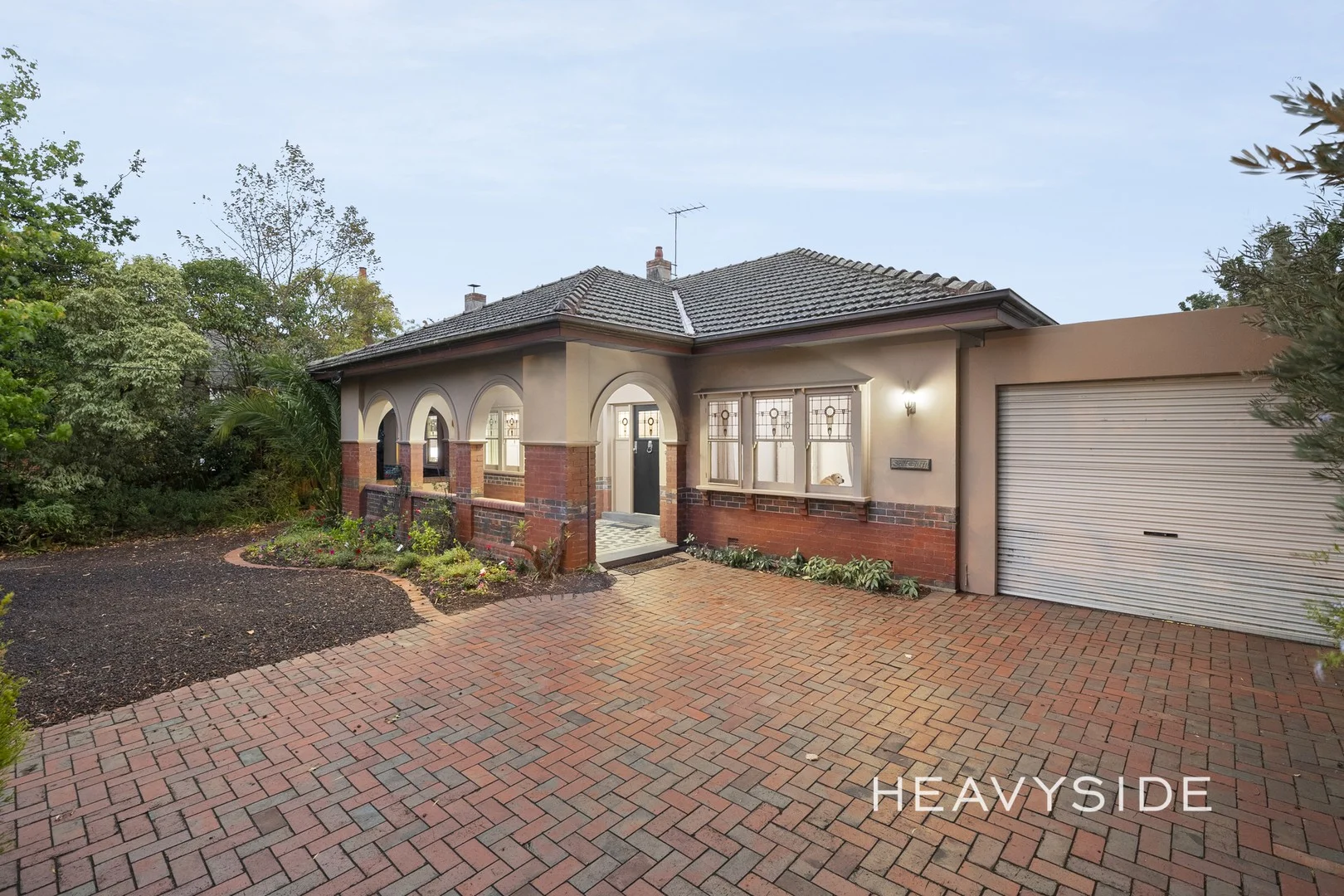 17 Canterbury Road, Camberwell VIC 3124