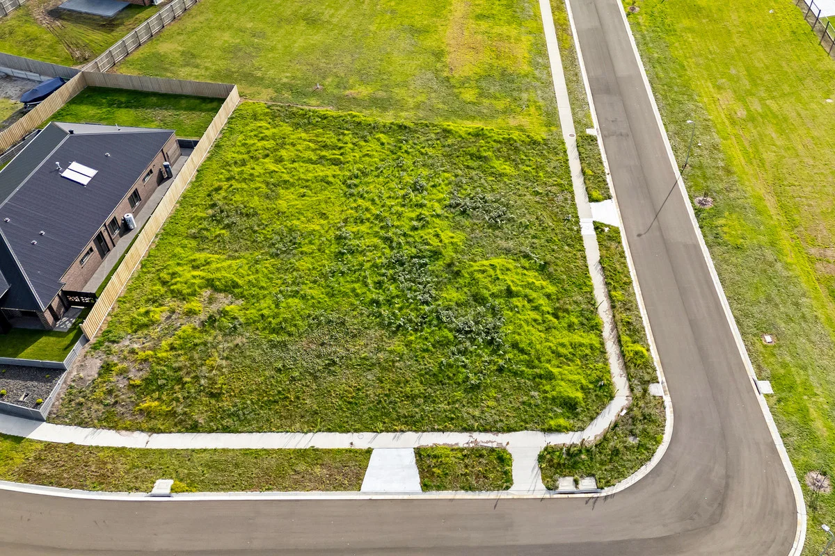 Additional image 9 of 6 Lochard Terrace, Lakes Entrance VIC 3909