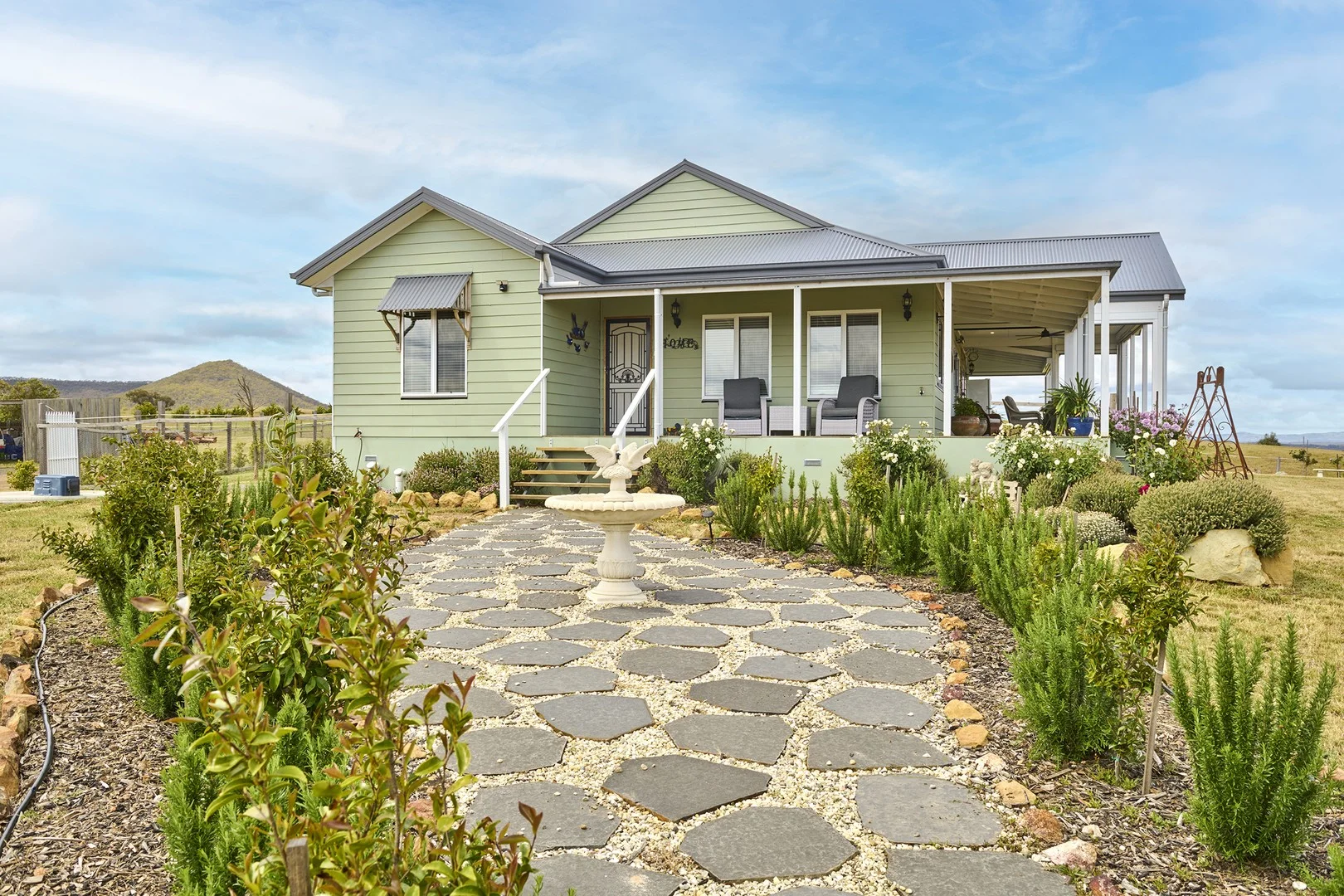 42 Walker Road, Heathcote VIC 3523