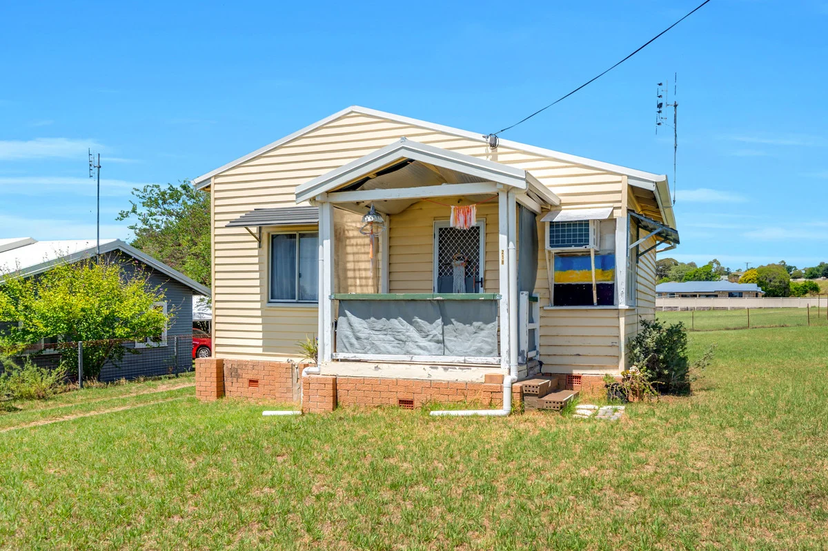 218 Pratten Street, Warwick QLD 4370