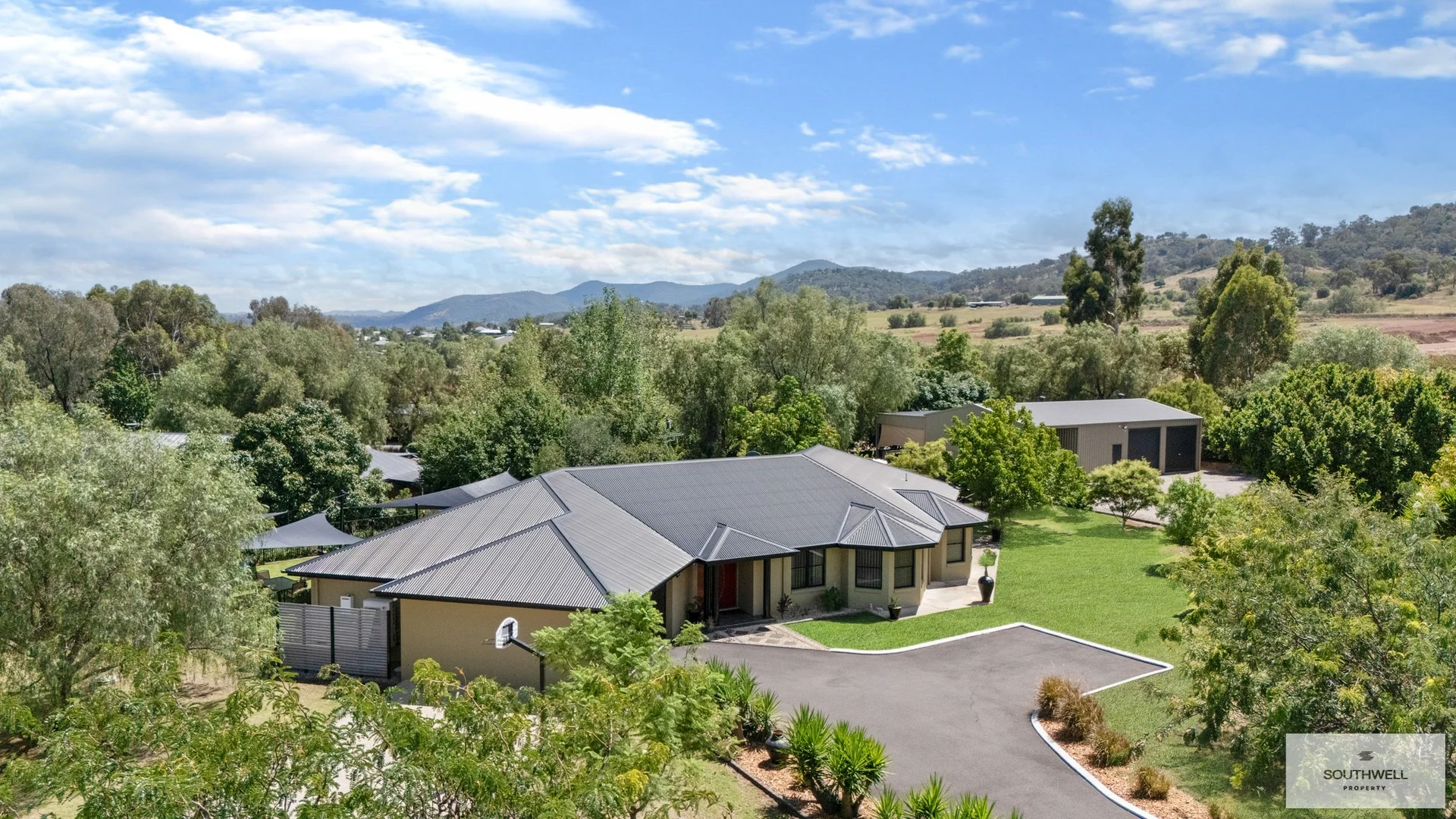 30 Daintree Circuit, Tamworth NSW 2340