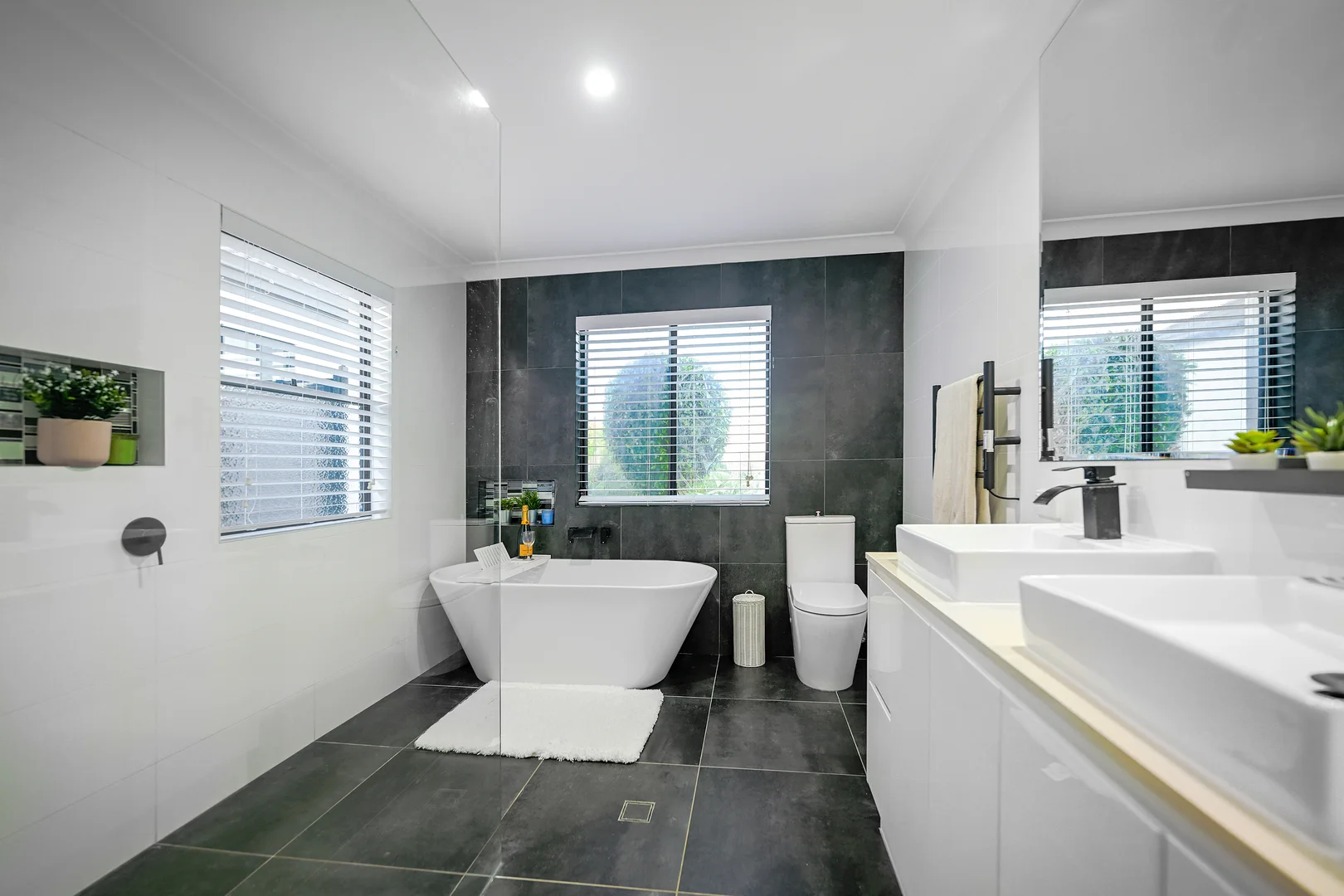 Additional image 18 of 12 Oxford Place, Arundel QLD 4214