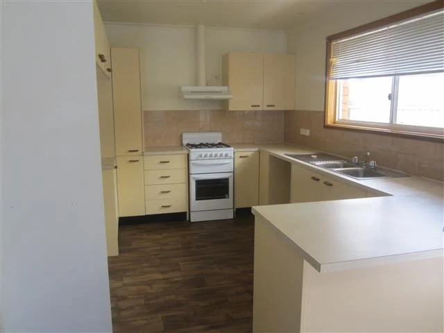 Additional image 3 of 13A Kennebery Cres, Roxby Downs SA 5725