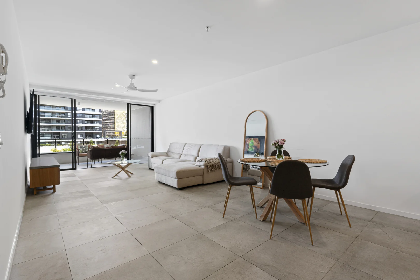 Additional image 4 of 1208/6 Sickle Avenue, Hope Island QLD 4212