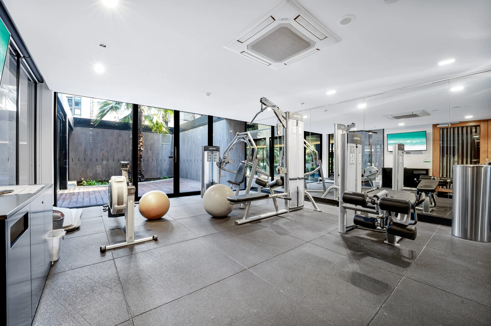 Additional image 4 of 810/39 Coventry Street, Southbank VIC 3006