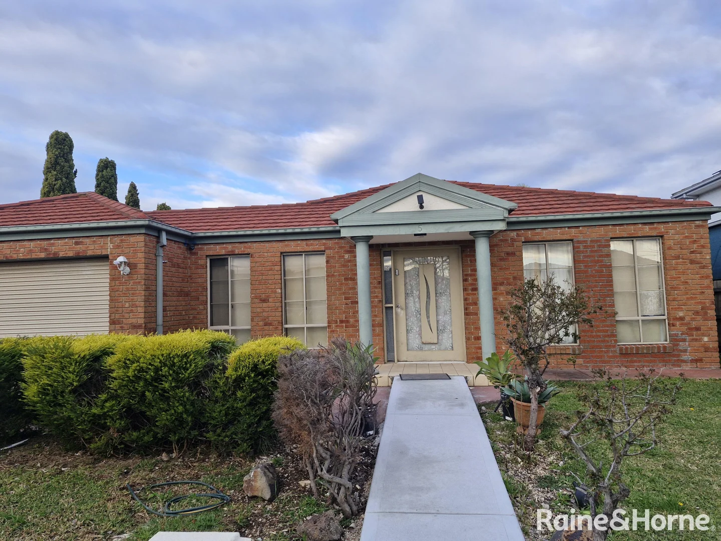 Additional image 2 of 5 Rose Hedge Drive, Sydenham VIC 3037