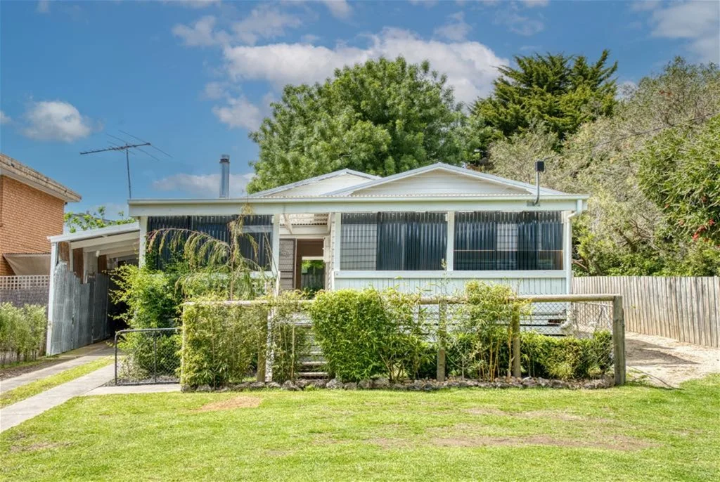 39 Red rocks rd, Cowes VIC 3922