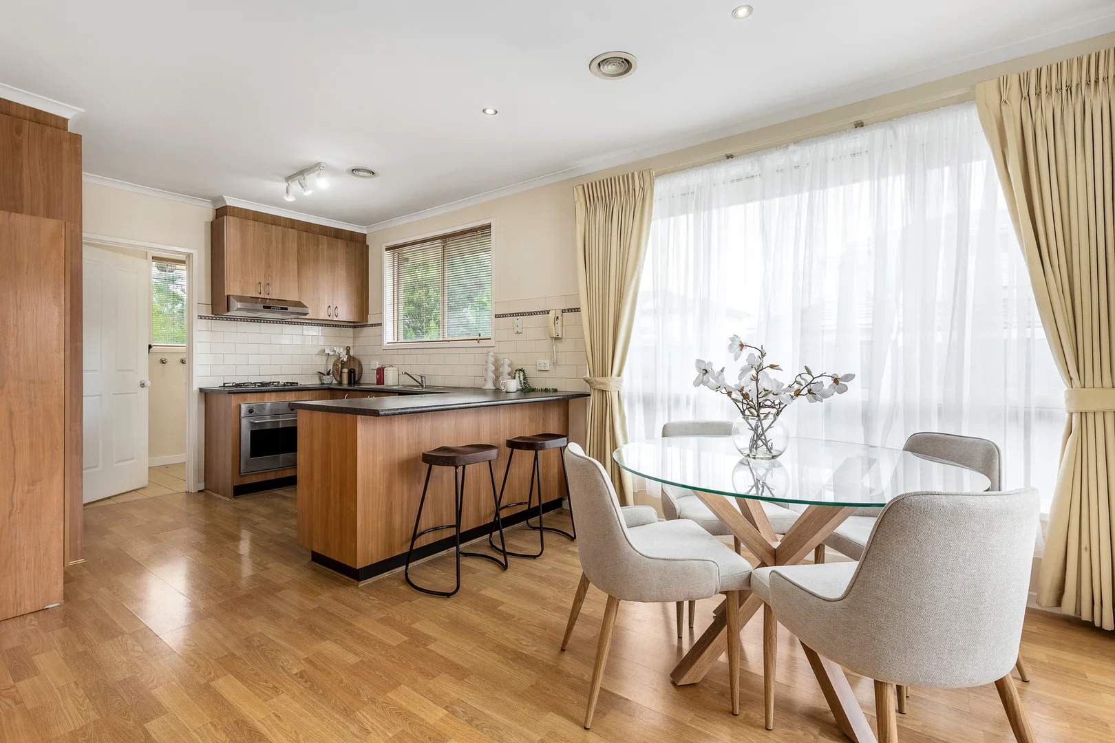 Additional image 4 of 2/350 Haughton Road, Clayton VIC 3168