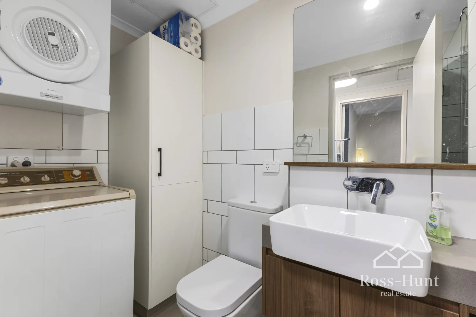 Additional image 11 of 812/333 Exhibition Street, Melbourne VIC 3000