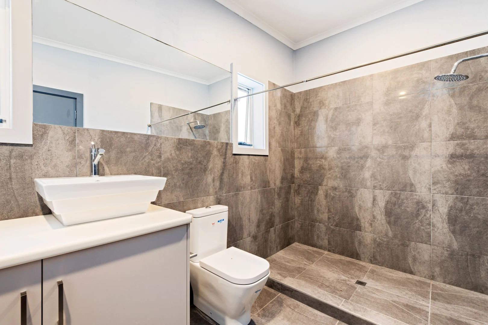 Additional image 14 of 8 Douglas Street, Mount Gambier SA 5290