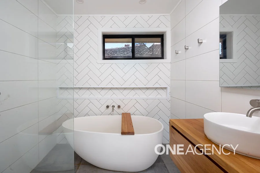 Additional image 8 of 15 JACARANDA DRIVE, Lake Albert NSW 2650