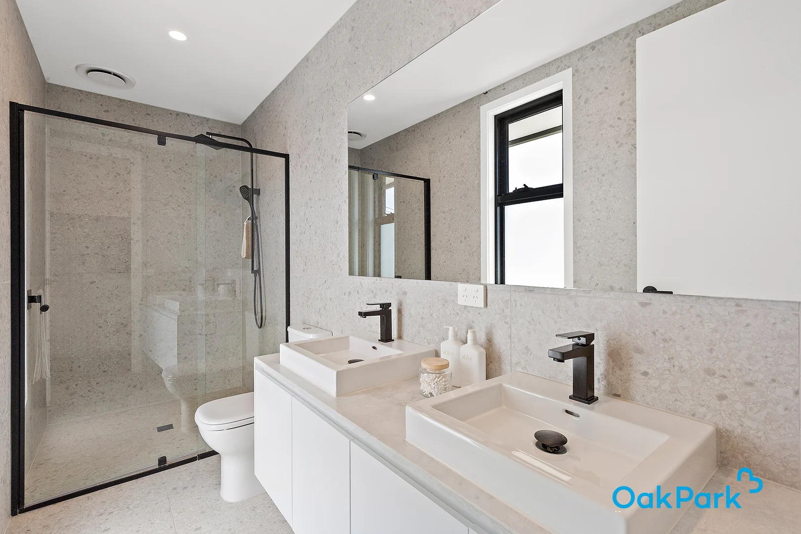 Additional image 19 of 2/105 Snell Grove, Oak Park VIC 3046