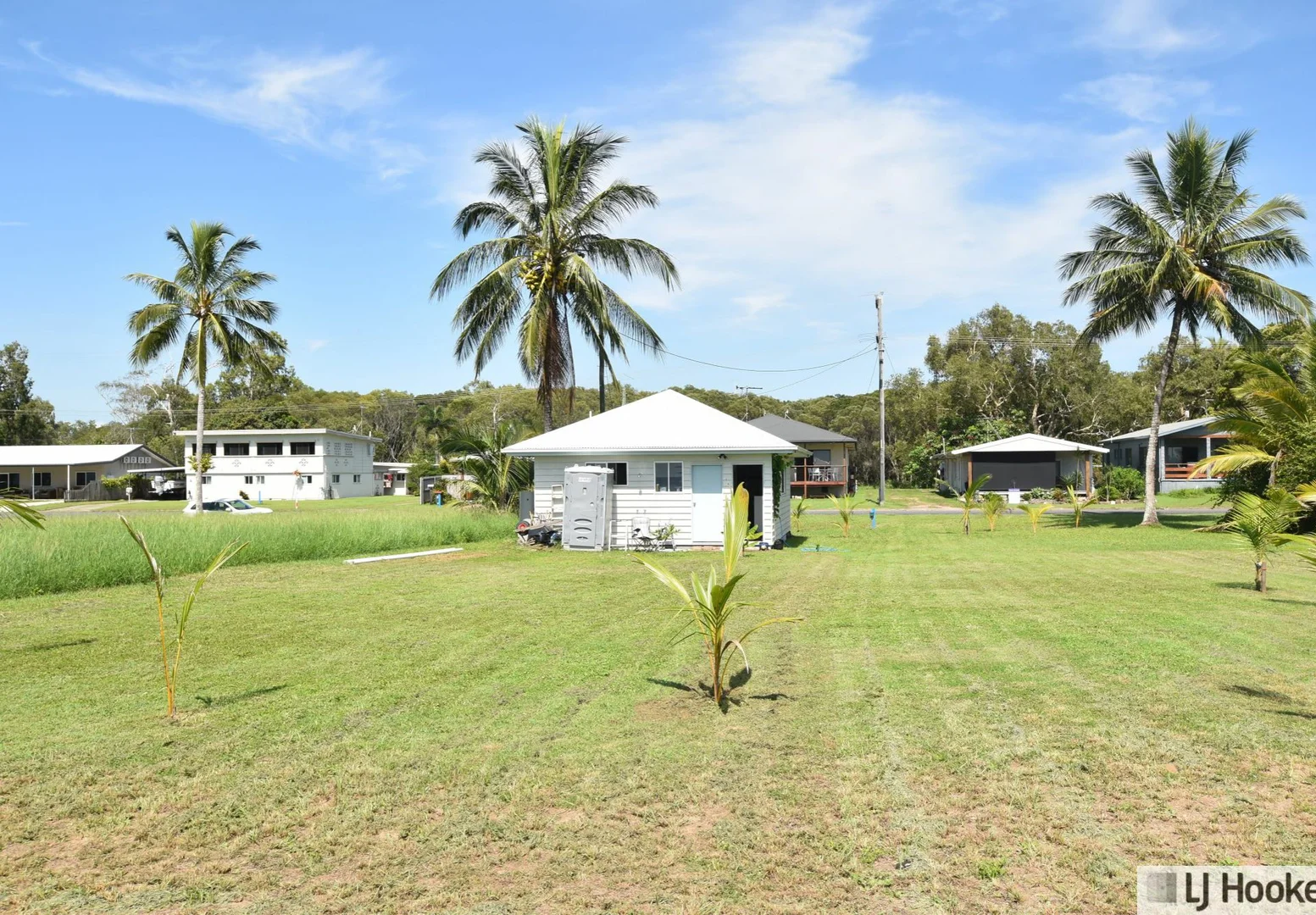 Additional image 4 of 52-54 Taylor Street, Tully Heads QLD 4854