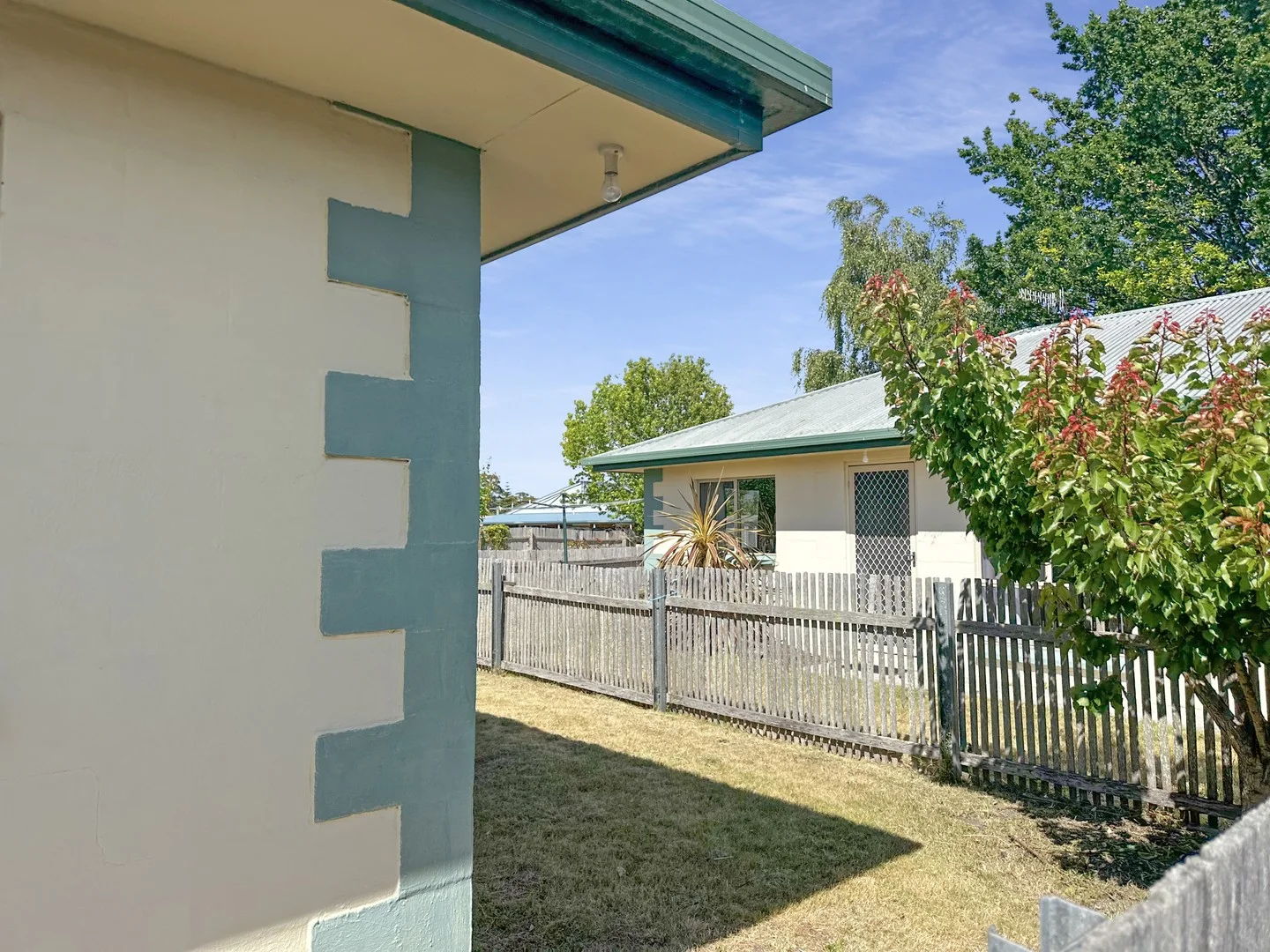 Additional image 4 of 1-2/21 Annie St, St Helens TAS 7216