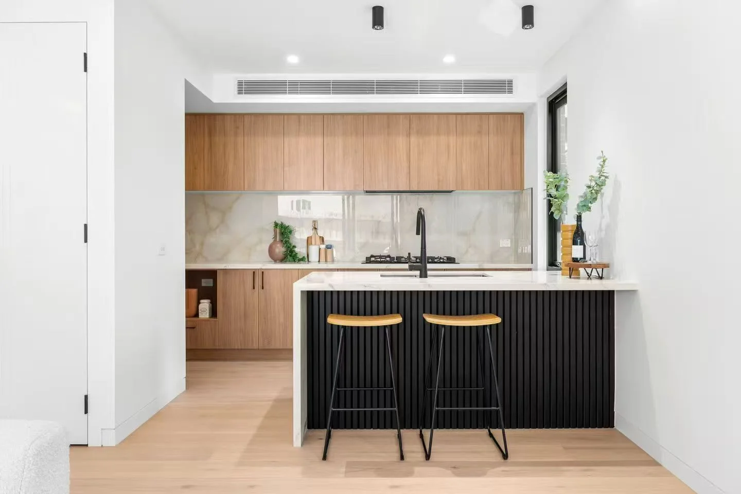 Additional image 2 of 3/116 Station Street, Burwood VIC 3125