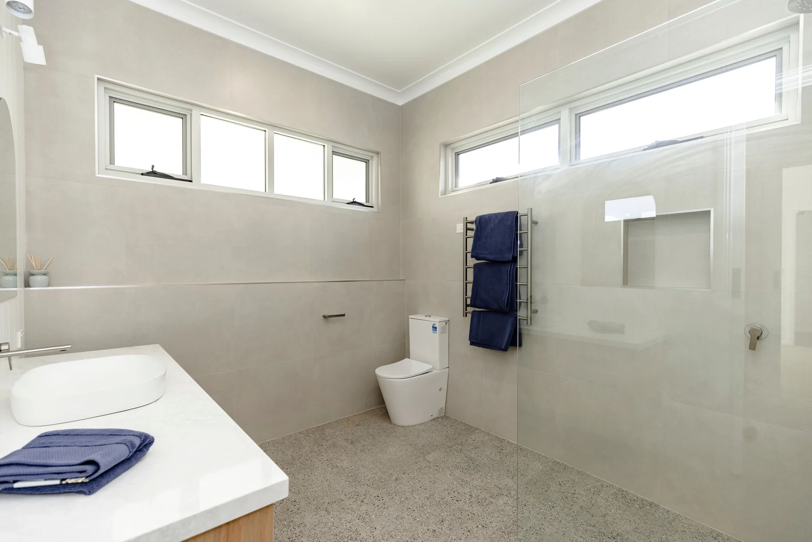 Additional image 12 of 2/13-15 Kimberley Avenue, Swan Hill VIC 3585