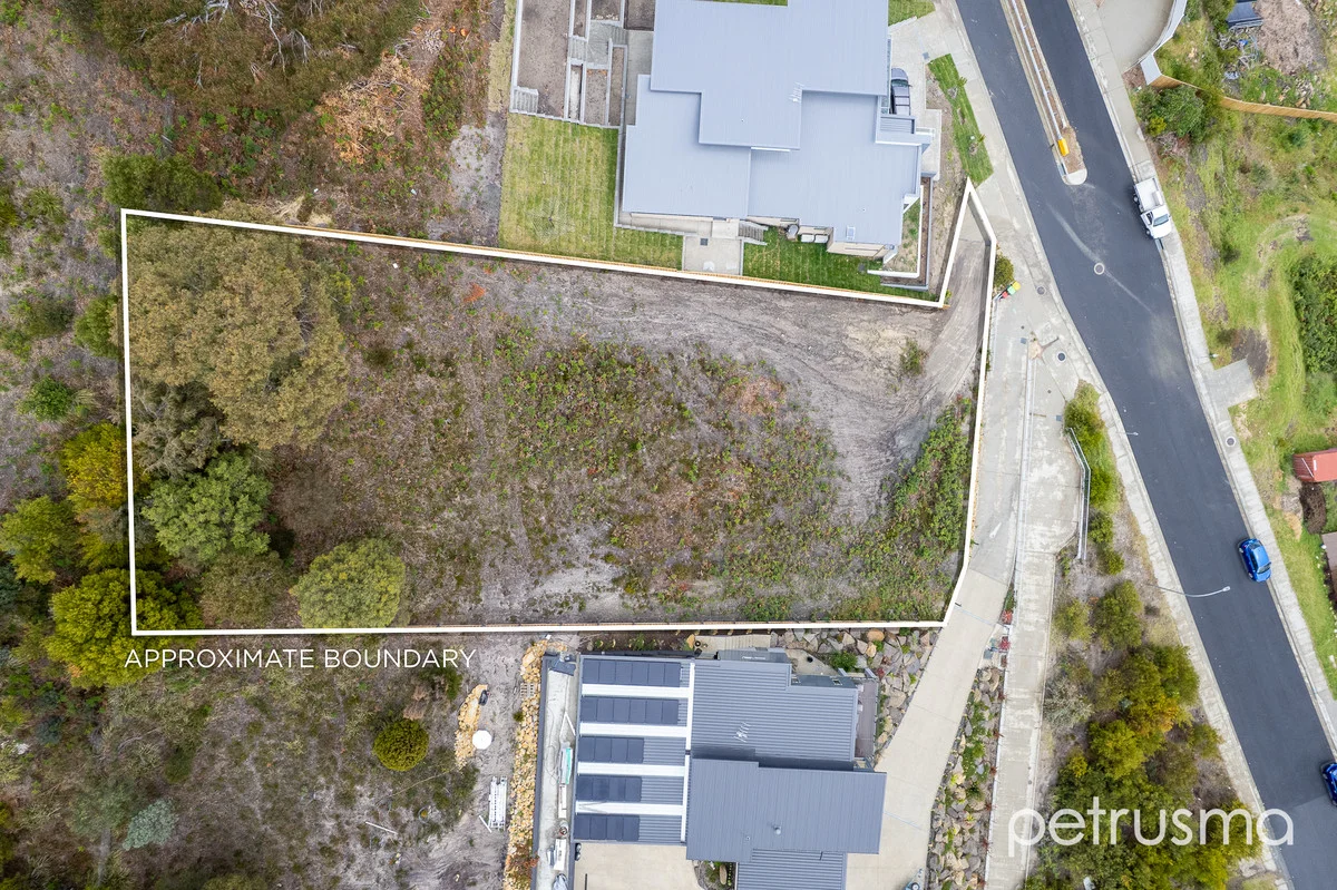 Additional image 2 of 19 Bluebush Crescent, Blackmans Bay TAS 7052