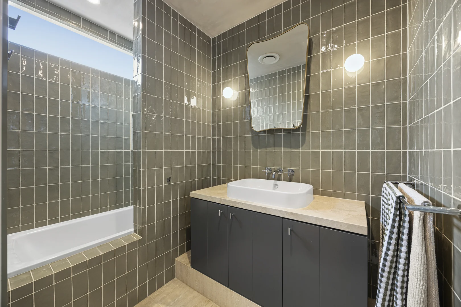 Additional image 8 of 4/14 Foam Street, Hampton VIC 3188