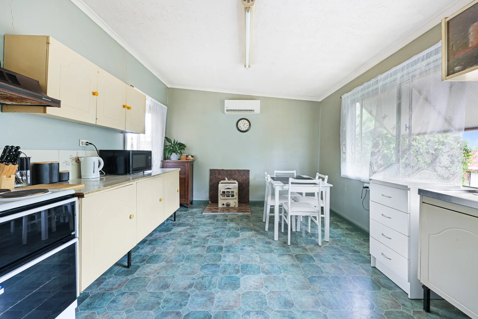 Additional image 4 of 555 - 557 Armidale Road, East Tamworth NSW 2340