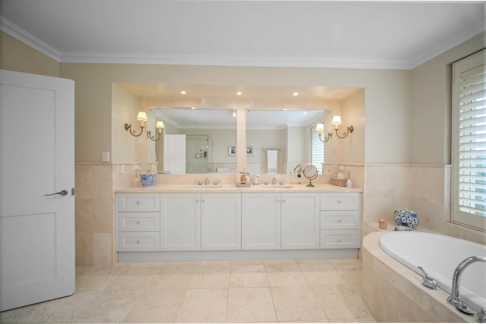 Additional image 36 of 5 Panorama Crescent, Forster NSW 2428