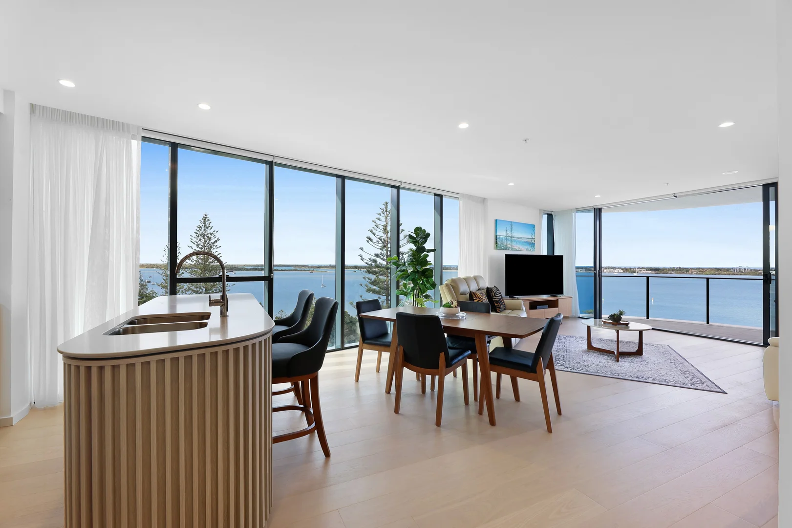 Additional image 8 of 902/180 Marine Parade, Labrador QLD 4215