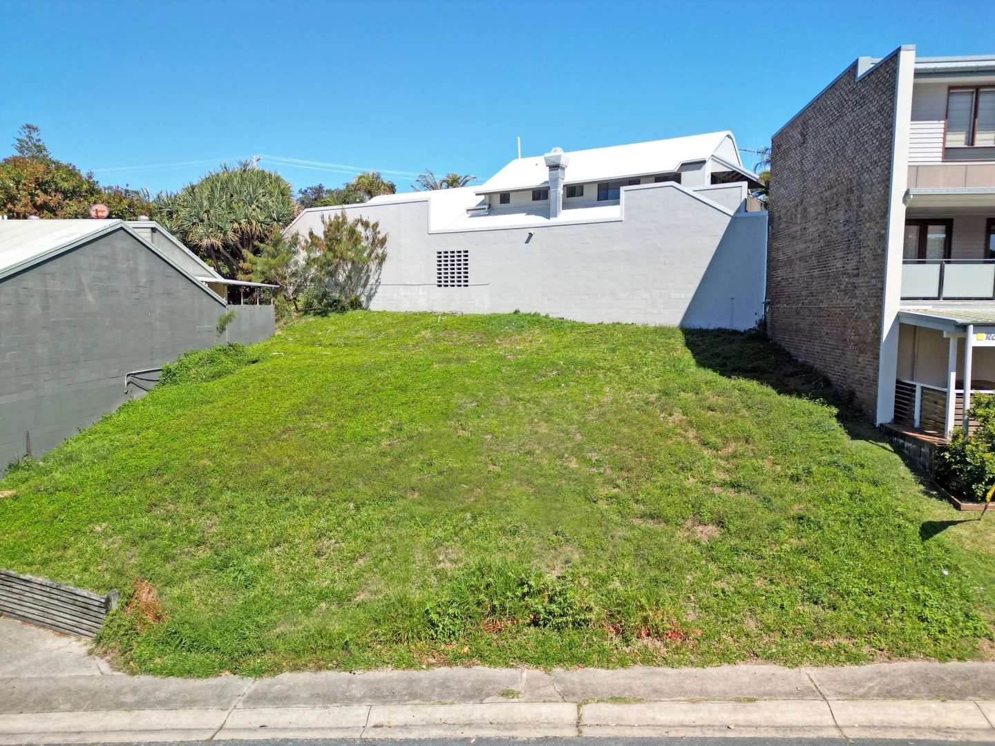 Additional image 2 of 6 Meegera Place, Point Lookout QLD 4183