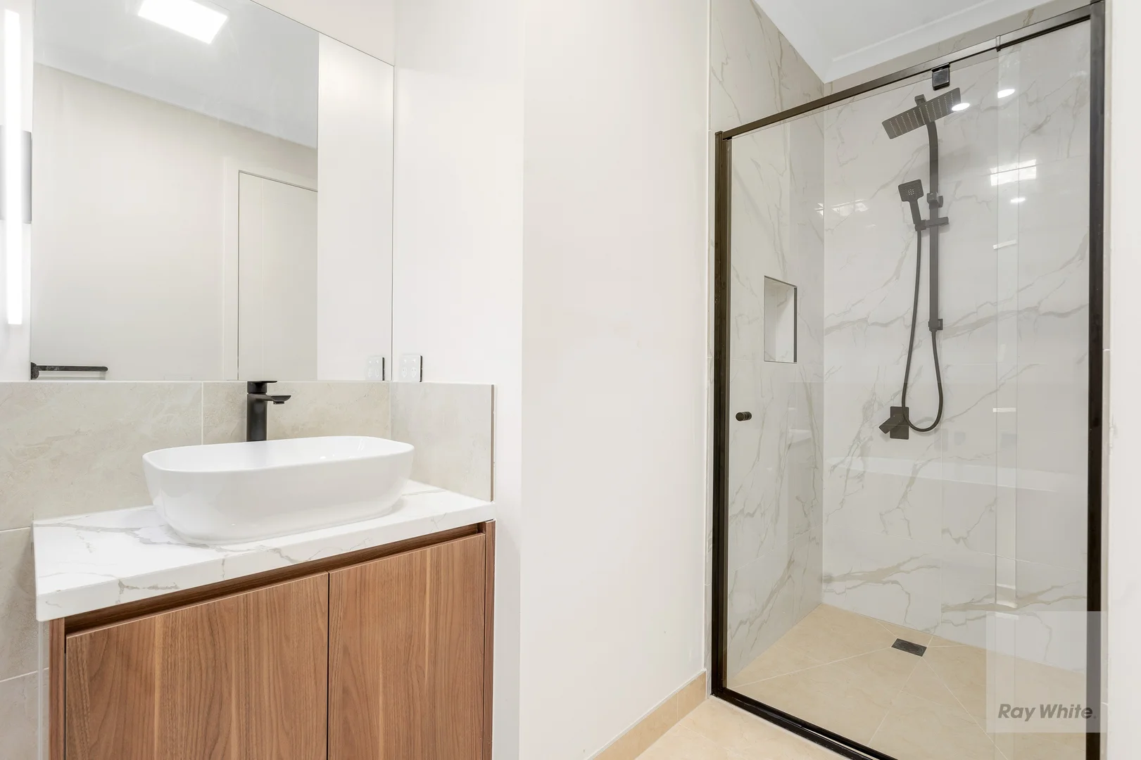 Additional image 21 of 39 Warangal Way, Deanside VIC 3336