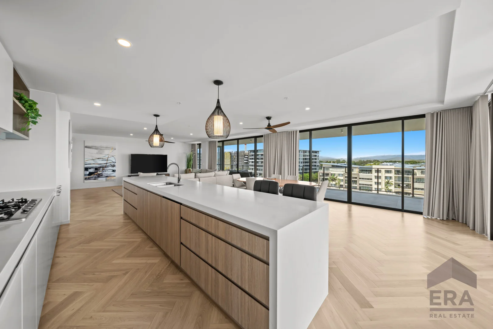 Additional image 4 of 1601/10 Sickle Avenue, Hope Island QLD 4212