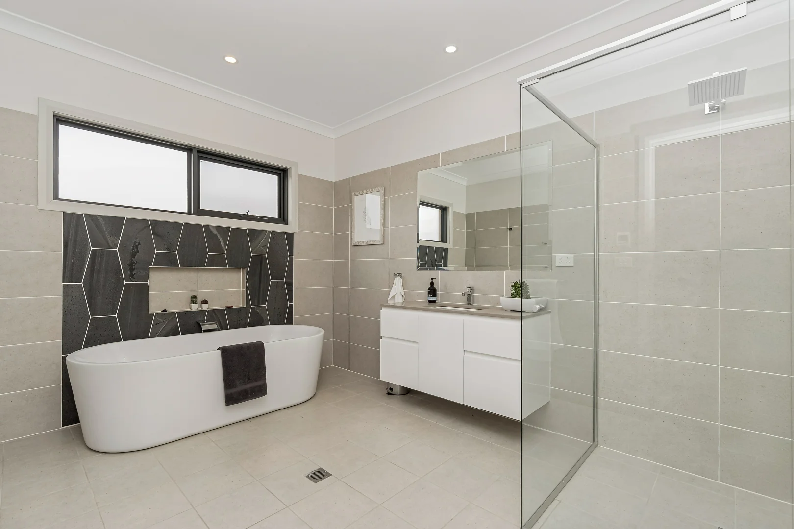 Additional image 9 of 58 Airport Street, Temora NSW 2666