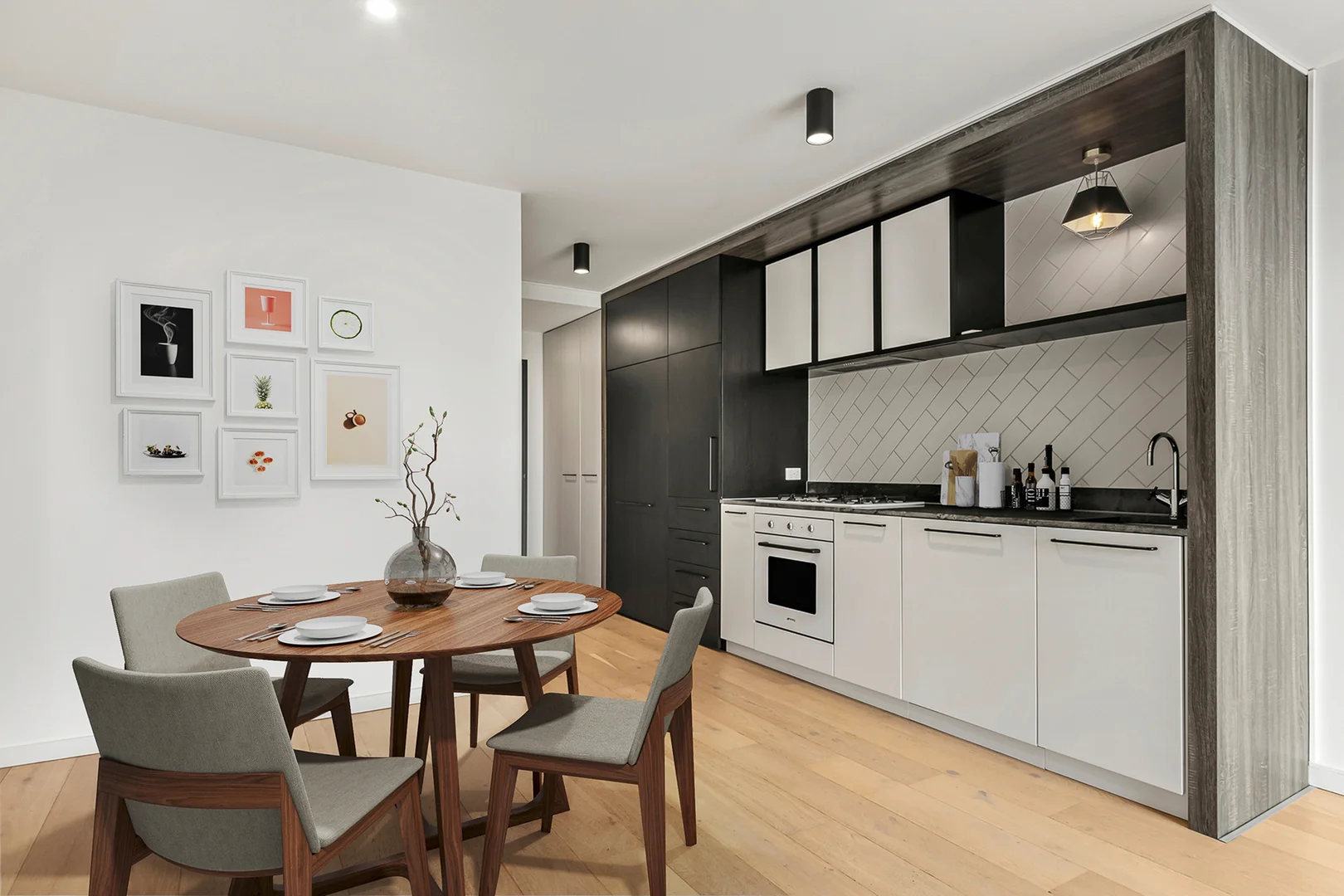 Additional image 2 of 1006/20 Shamrock Street, Abbotsford VIC 3067