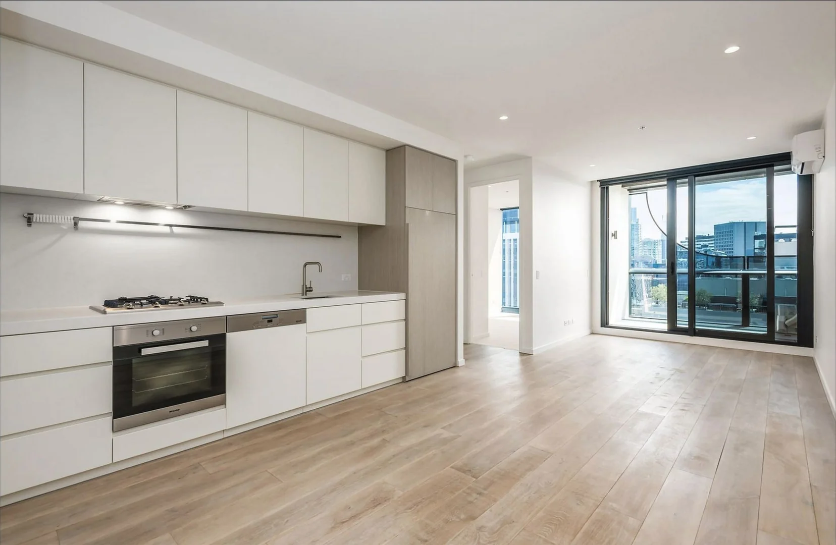 Additional image 5 of 1603/450 St Kilda Road, Melbourne VIC 3000