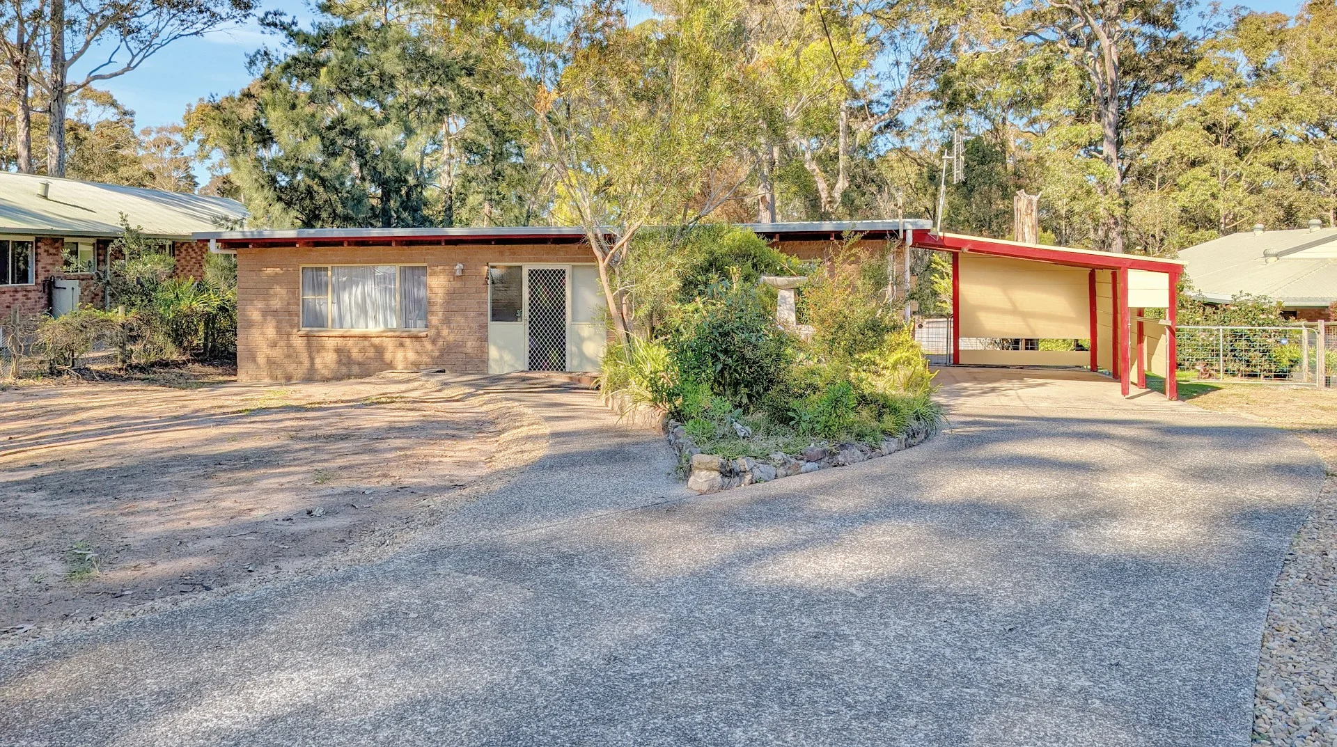 4 Eucalyptus Drive, Dalmeny NSW 2546